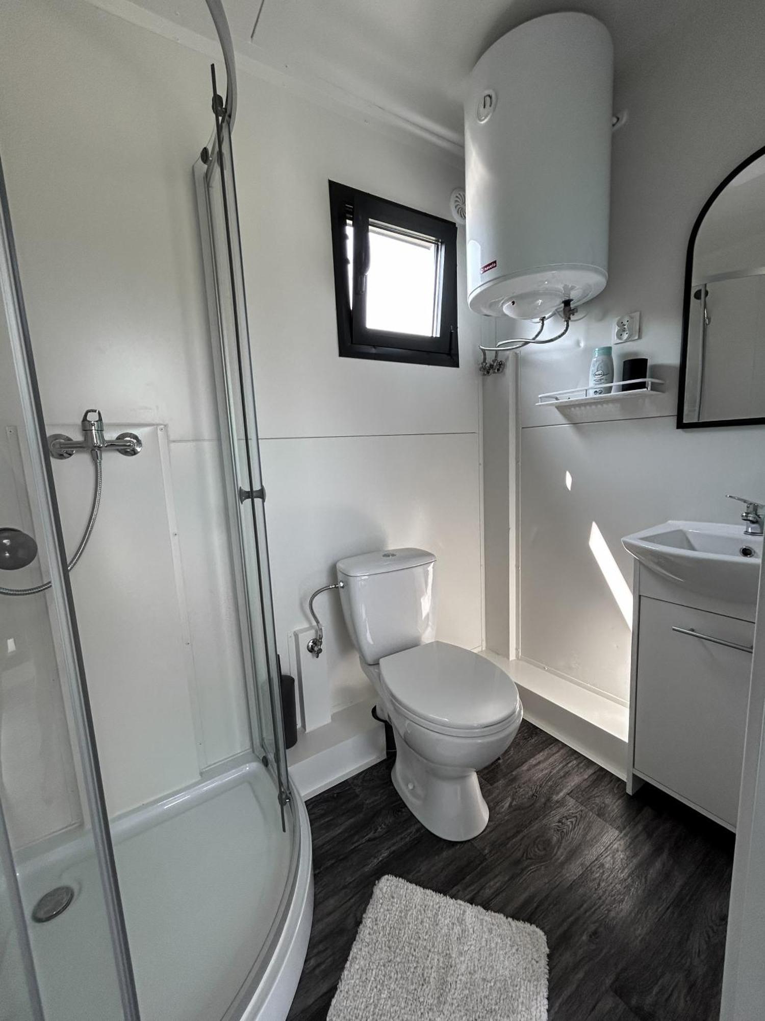 KobylíTiny House Mezi Sklepyアパートメント エクステリア 写真